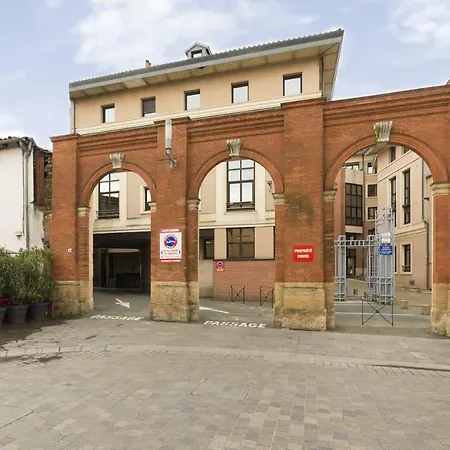Carre St. Pierre Parking Hyper Centre تولوز